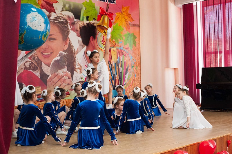 Фестиваль детского и юношеского творчества «Весь этот мир творит Учитель».